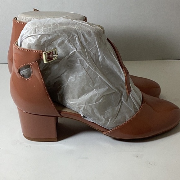 Giani Bernini Izzee Memory Foam Two-Piece Pumps, - Picture 4 of 8